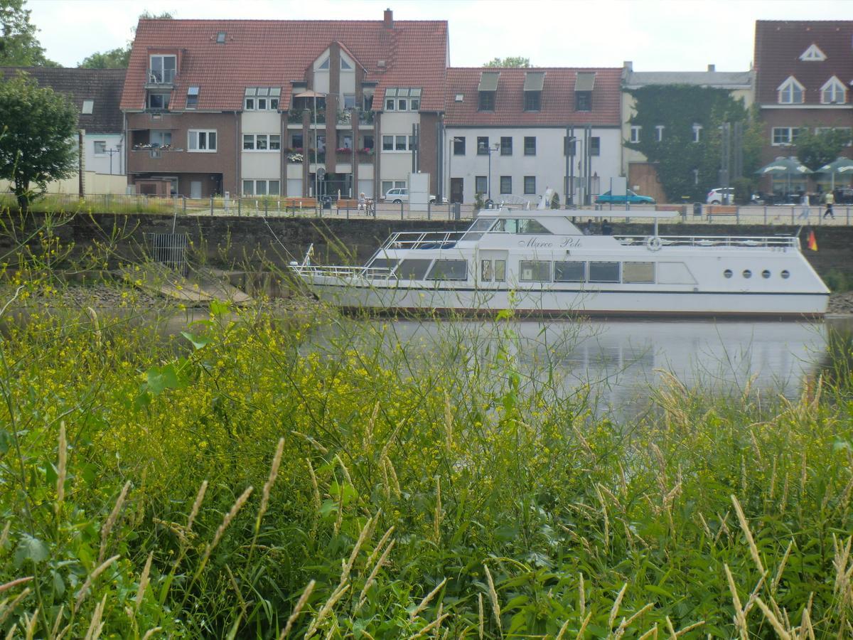 Ferienwohnung Rosenflair Schönebeck Esterno foto